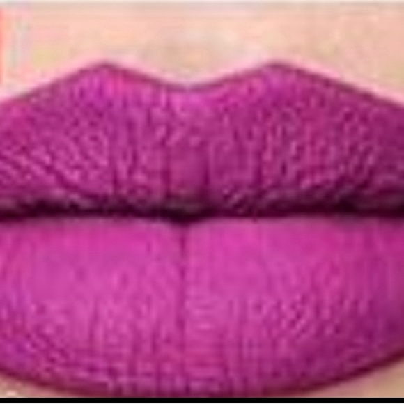 Liquid Matte Lipstick 💄 (Sexy Me) - Picture 2 of 4